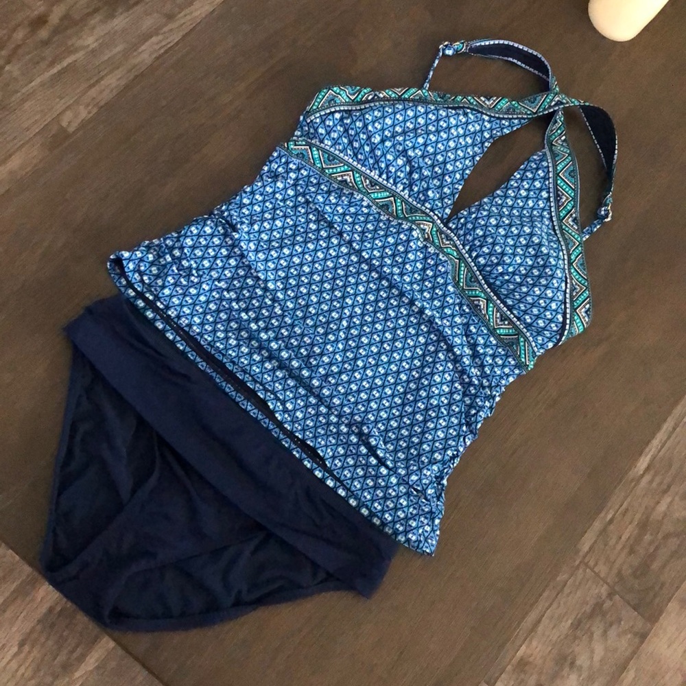 2 piece bathing suit 👙